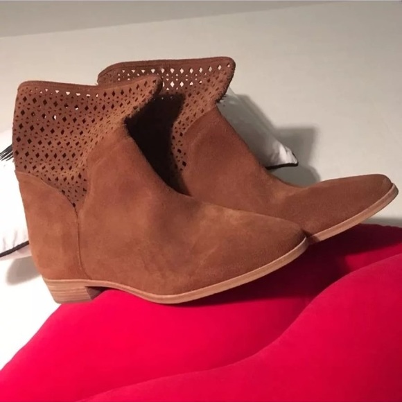 Michael Kors Sunny Bootie Brown Suede Size 7.5 - Picture 5 of 9